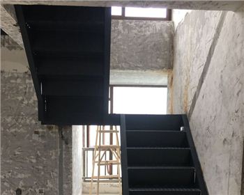 鋼結(jié)構(gòu)閣樓